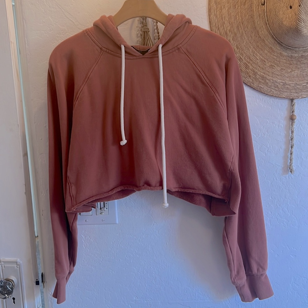Cropped hooded sweatshirt